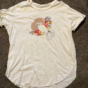 Torrid relaxed fit top with bird graphic